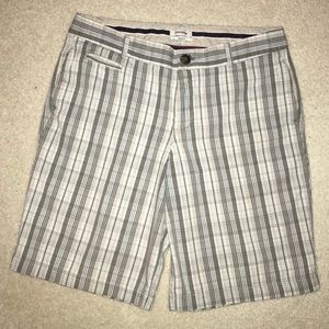 Dockers Favorite Fit Plaid Bermuda Shorts (Size 6)